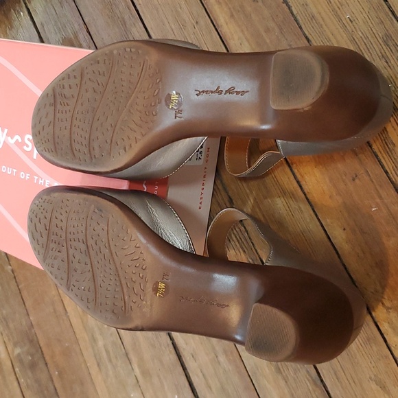 Women's Clarice Mary Jane Block Heel Dress Pumps - Picture 11 of 13